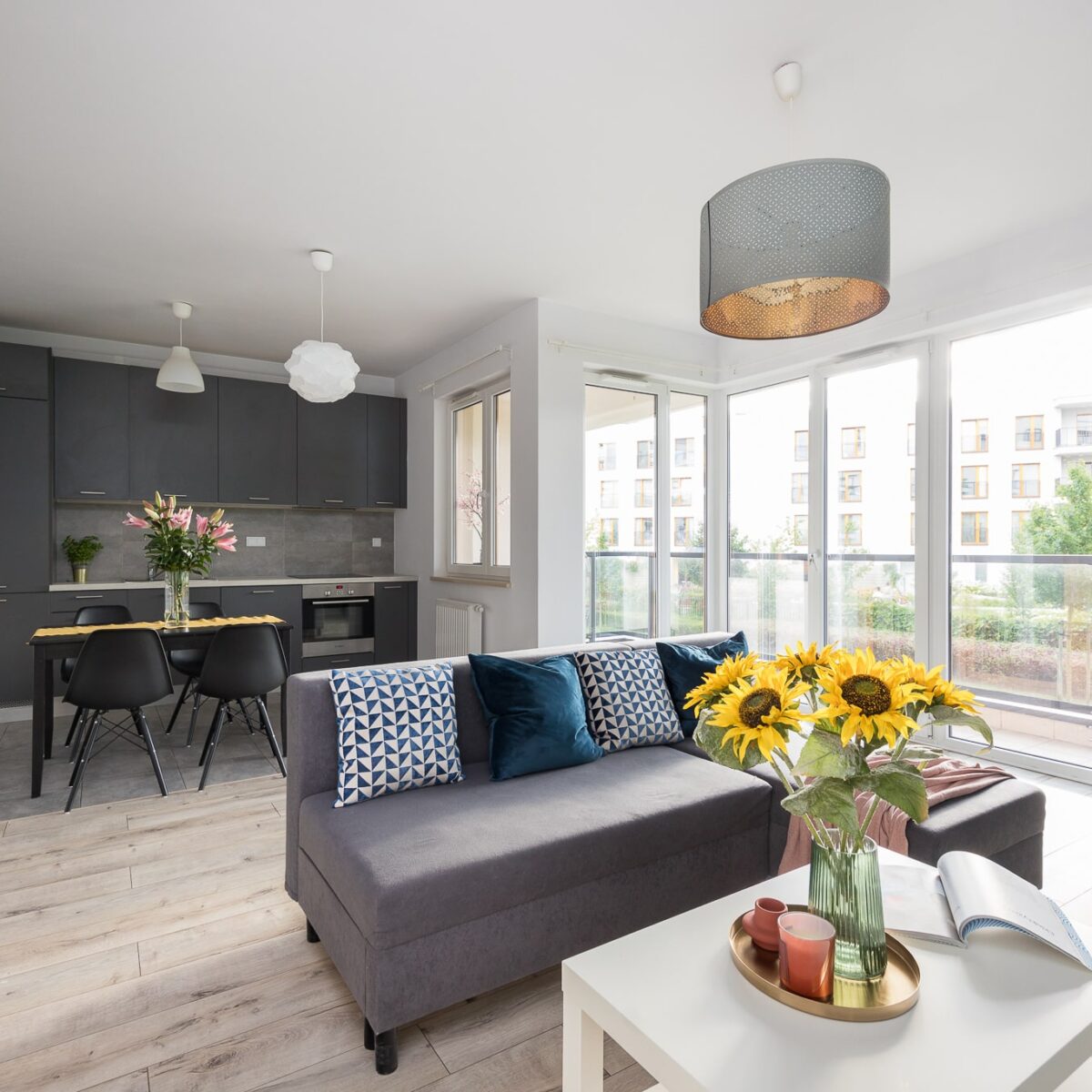 Przestronne z ogródkiem i balkonem